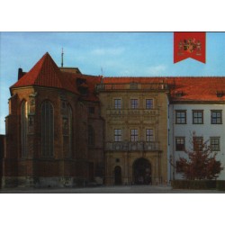 WID-MPS05 Muzeum Piastów Śląskich w Brzegu: brama wejściowa i kościół św. Jadwigi